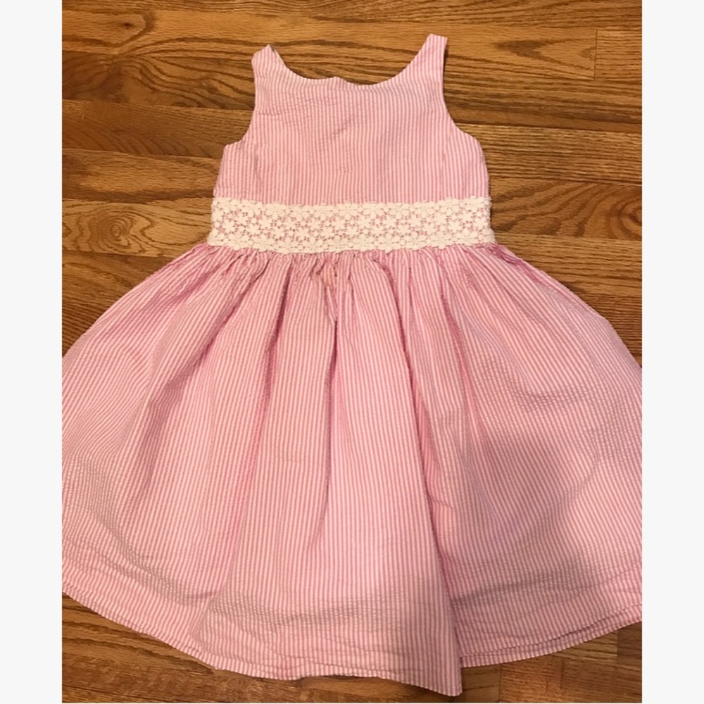 Little girl's dress
